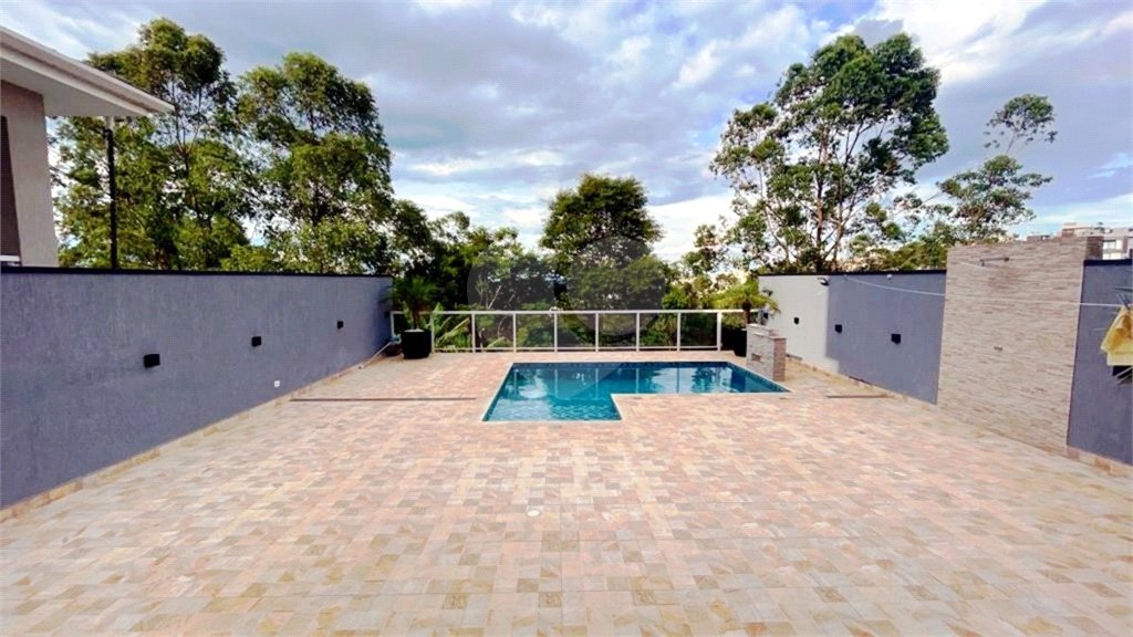 Casa à venda com 3 suítes no condomínio Aruã Brisas Ii, Mogi das Cruzes - SP