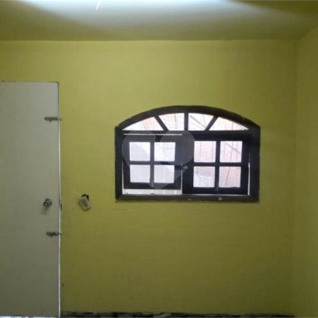 Sobrado à venda com 4 quartos em Barra Funda, São Paulo, SP