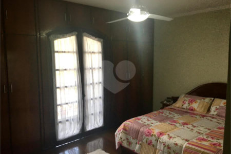 Sobrado à venda com 3 quartos em Vila Galvão, Guarulhos, SP