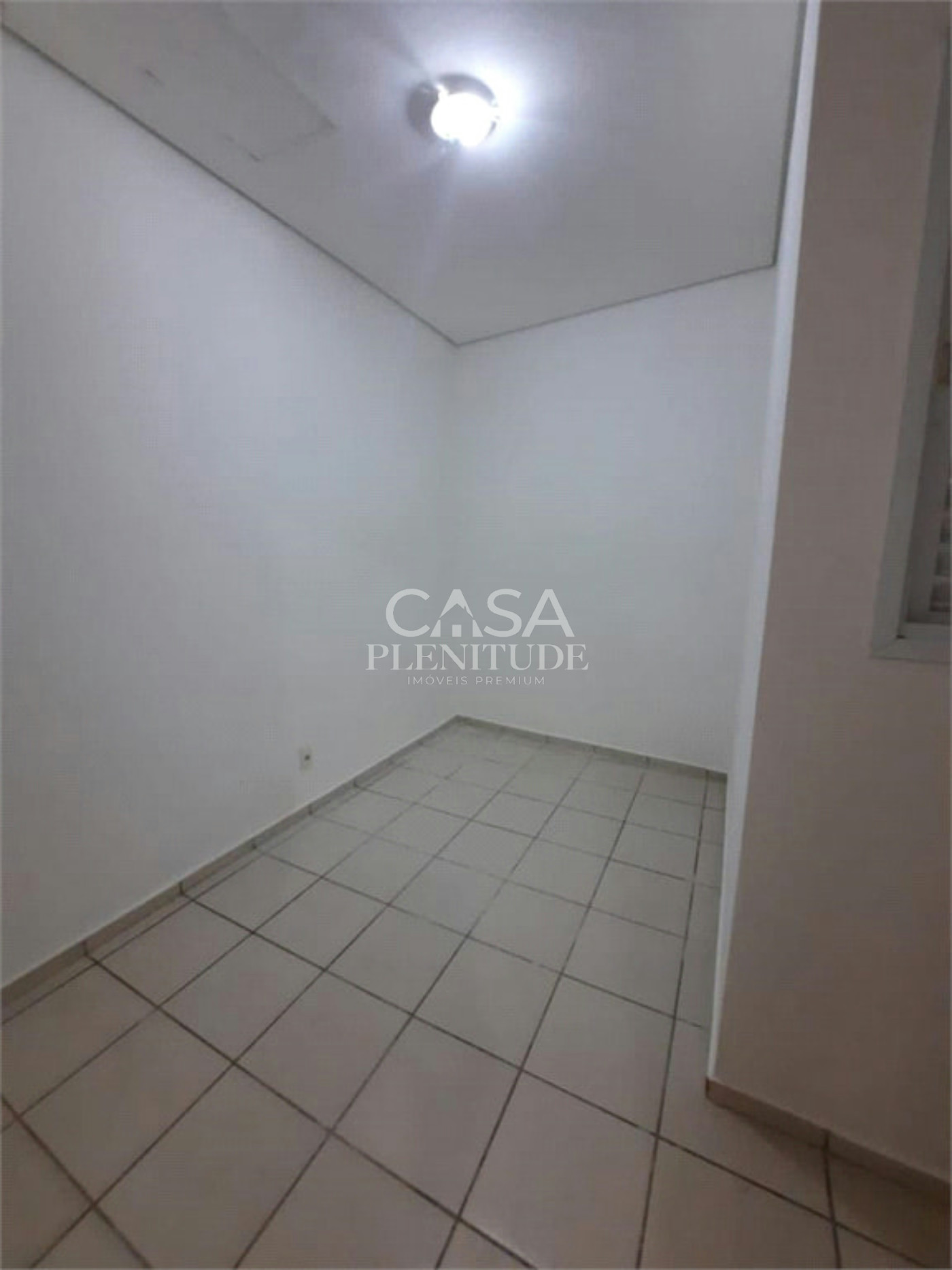 Casa em condomínio à venda com 2 quartos em Jardim Karolyne, Votorantim, SP