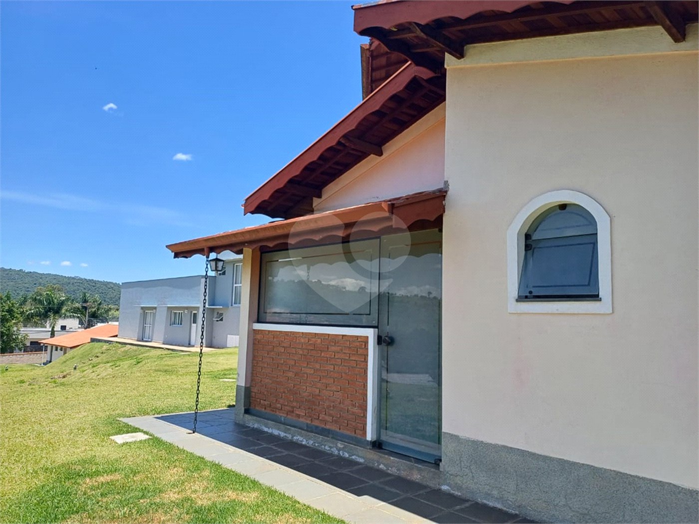 Casa à venda com 3 quartos, sendo 1 suíte, em Alpes D'ouro, Bom Jesus dos Perdões, SP