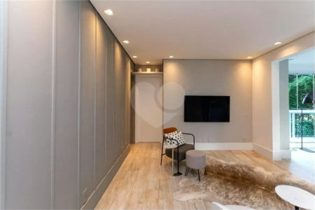 Apartamento à venda com 3 quartos, sendo 2 suítes, em Água Branca, São Paulo, SP