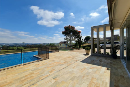Casa à venda ou para alugar com 4 suítes no condomínio Residencial Jardim Primavera, Louveira - SP