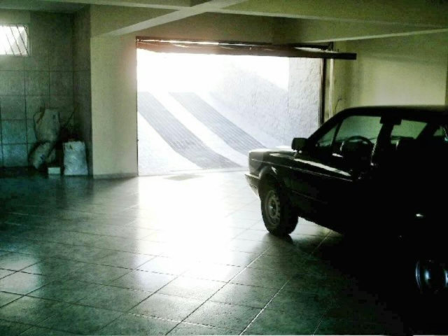 Sobrado à venda com 4 quartos, sendo 3 suítes, em Horto, São Paulo, SP