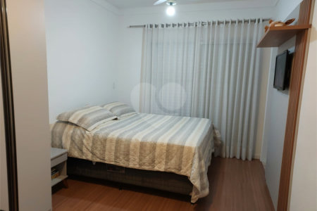 Casa à venda com 3 quartos, sendo 1 suíte, no condomínio Tirreno, Sorocaba - SP