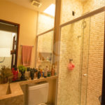 Casa à venda com 3 quartos, sendo 1 suíte, no condomínio Village Christian, São Roque - SP