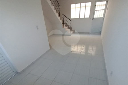 Villagio à venda com 2 quartos em Vila São Paulo, Mogi das Cruzes, SP