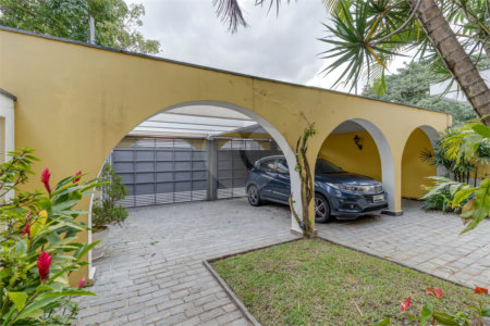 Casa à venda com 4 suítes em Alto da Boa Vista, São Paulo, SP