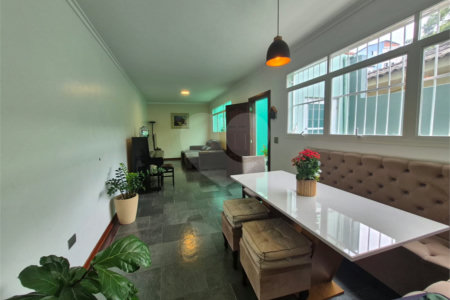 Casa à venda com 3 quartos, sendo 1 suíte, em Vila Indiana, São Paulo, SP
