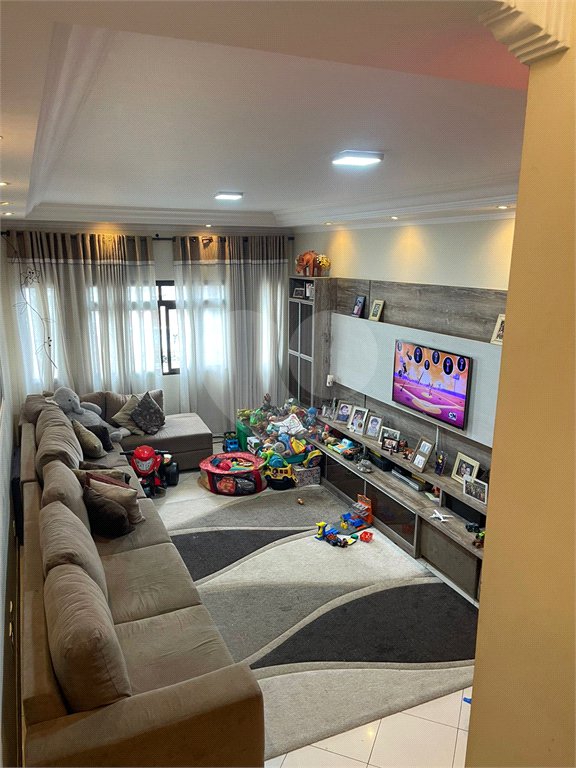 Casa à venda com 3 quartos, sendo 1 suíte, em Vila Leonor, São Paulo, SP