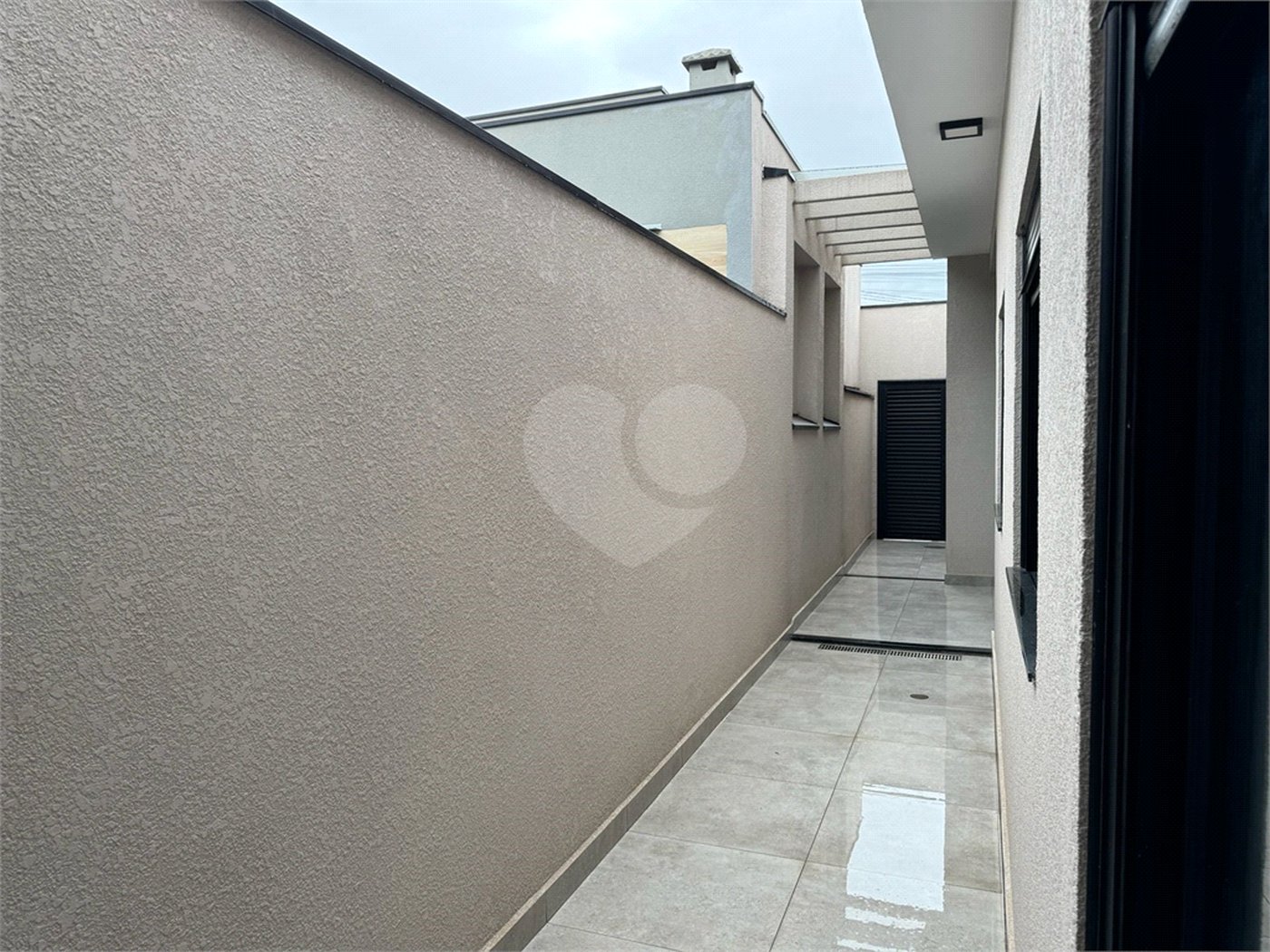 Casa à venda com 3 quartos, sendo 1 suíte, no condomínio Vila Ytu, Indaiatuba - SP