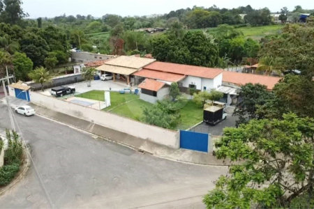 Chácara à venda com 4 quartos, sendo 2 suítes, em João Jabour, Salto, SP