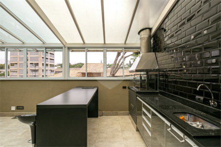 Casa à venda com 3 quartos, sendo 1 suíte, em Campo Belo, São Paulo, SP