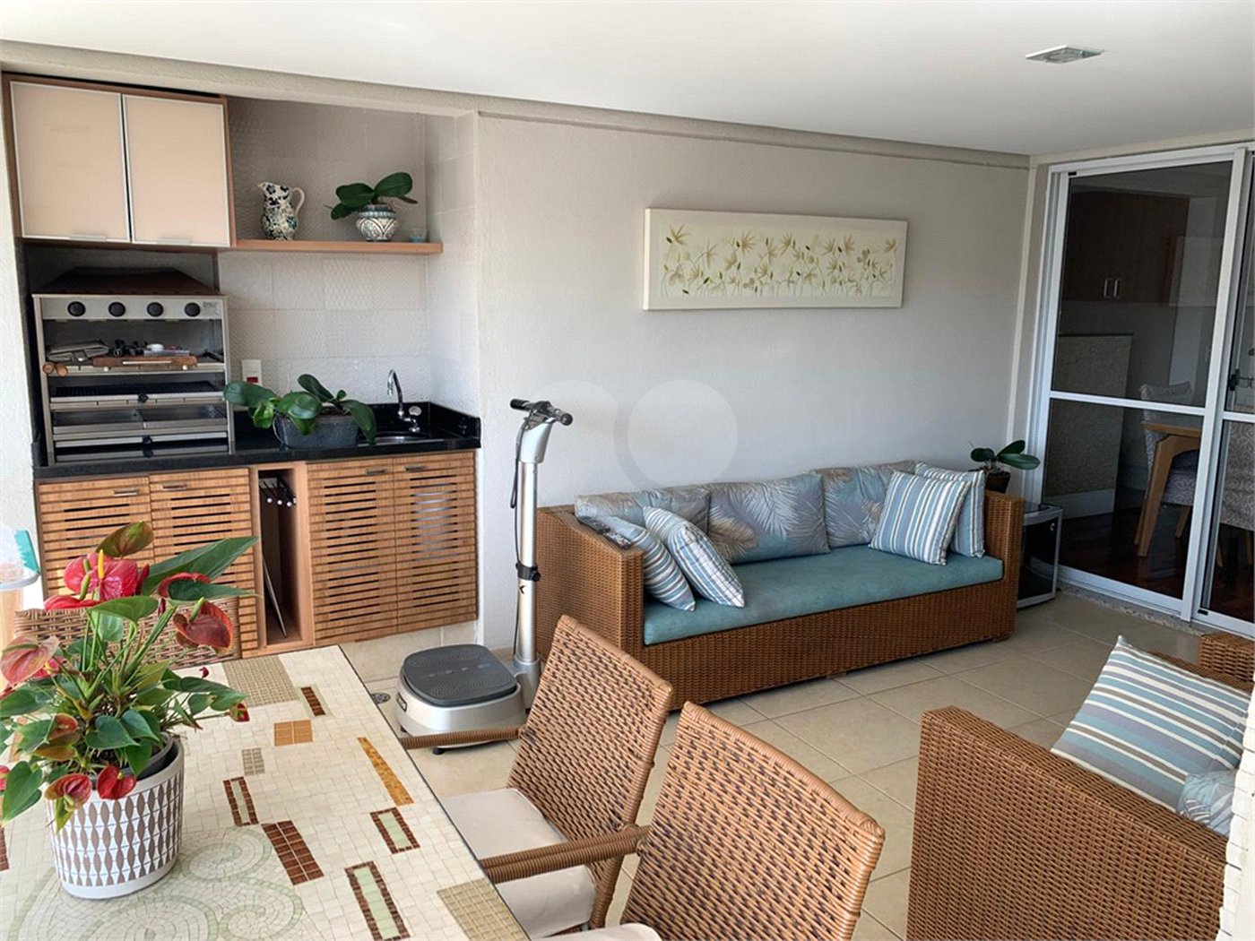 Apartamento à venda com 4 quartos, sendo 3 suítes, em Chácara Santo Antônio (zona Sul), São Paulo, SP