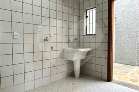 Casa à venda ou para alugar com 3 quartos, sendo 1 suíte, em Jardim Paulista, Atibaia, SP