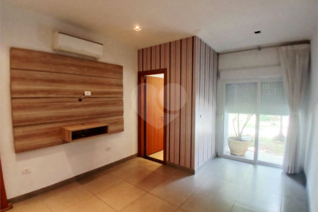Casa Térrea à venda com 3 suítes em Anchieta, São Bernardo do Campo, SP