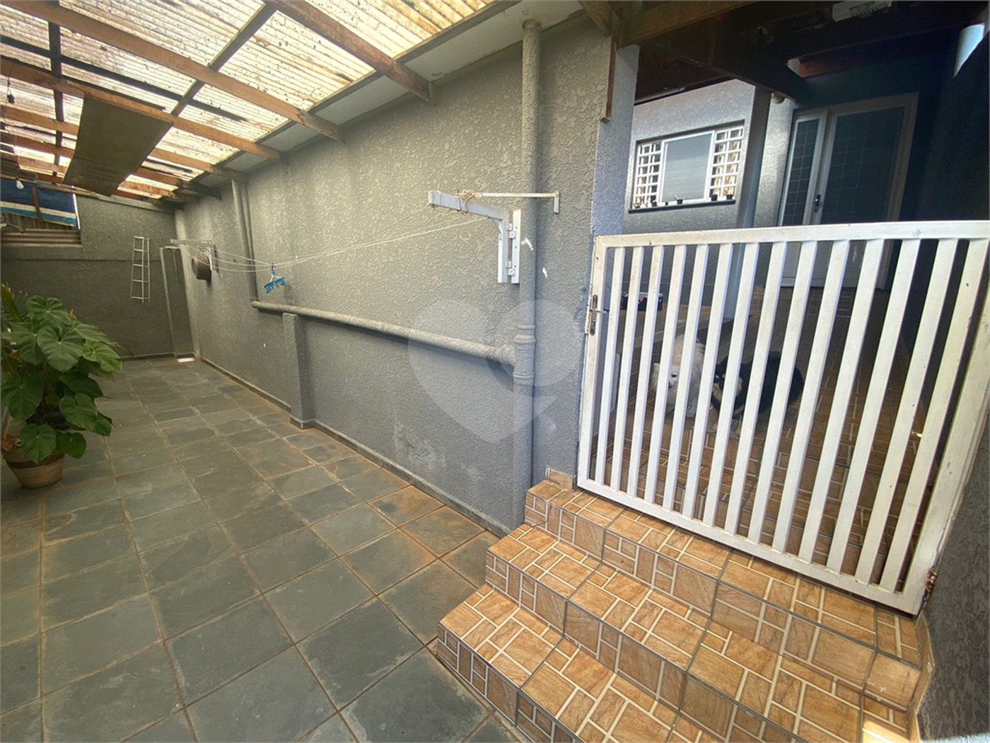 Casa à venda com 2 quartos, sendo 1 suíte, em Jardim Alvinópolis, Atibaia, SP