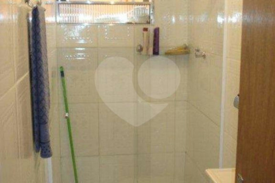 Sobrado à venda com 5 quartos, sendo 1 suíte, em Interlagos, São Paulo, SP