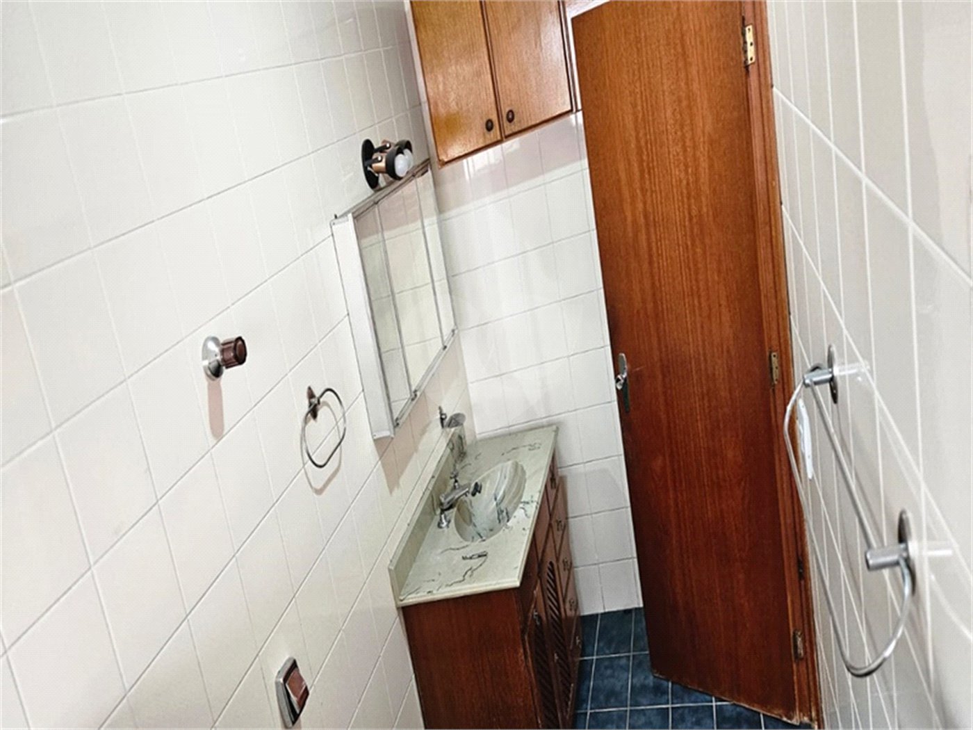 Casa à venda com 4 quartos, sendo 1 suíte, em Jaguara, São Paulo, SP