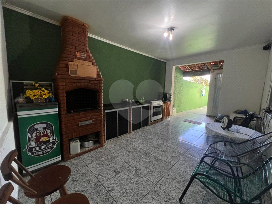 Casa à venda com 2 quartos, sendo 1 suíte, em Vila Barth, Itapetininga, SP