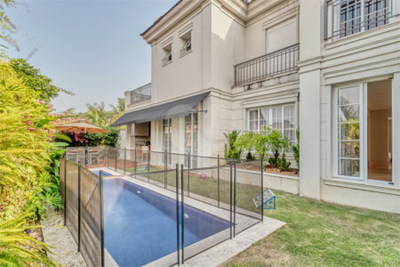 Casa à venda com 4 suítes no condomínio L'unique, São Paulo - SP
