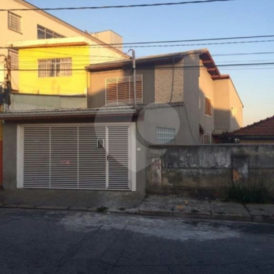 Sobrado à venda com 3 quartos, sendo 2 suítes, em Parque Vitória, São Paulo, SP