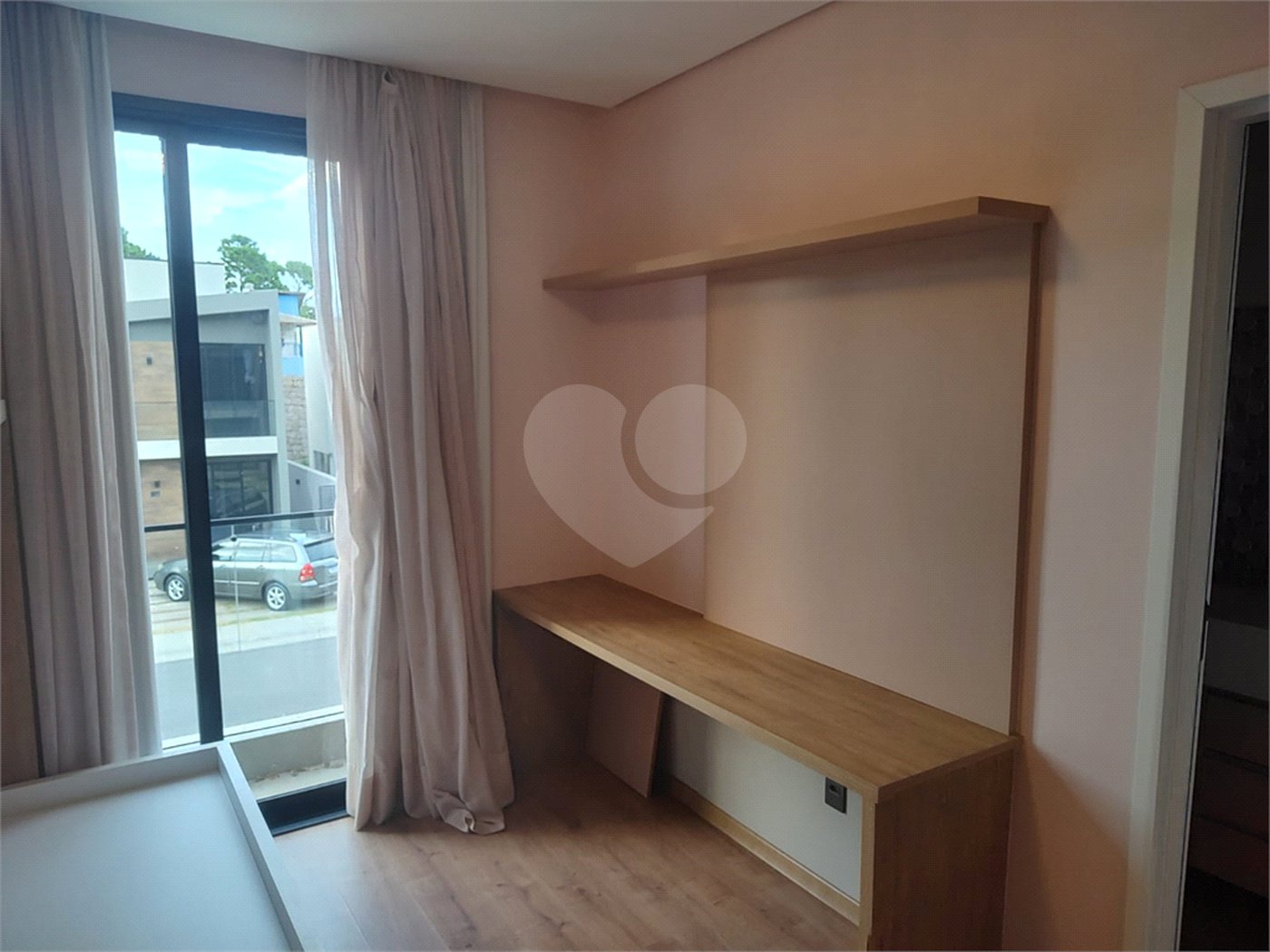 Casa à venda com 2 suítes no condomínio Vue 26, Atibaia - SP