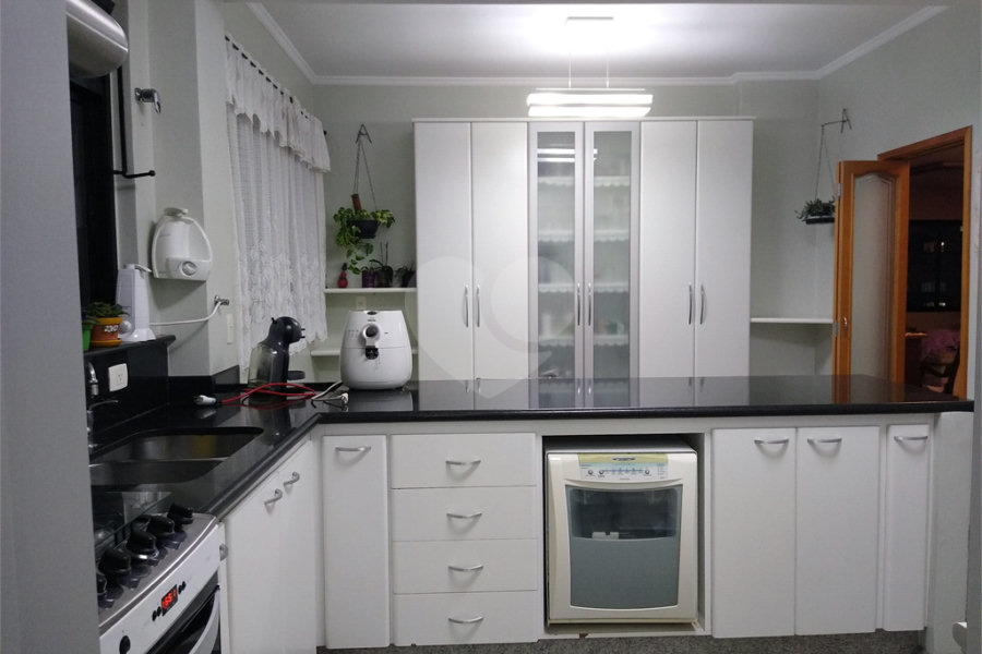 Apartamento à venda com 3 quartos, sendo 1 suíte,  em Bela Vista, São Paulo, SP