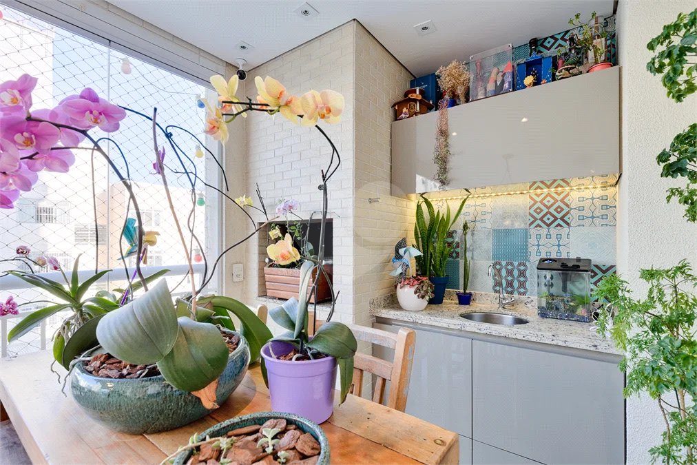 Apartamento à venda com 3 quartos, sendo 1 suíte, em Alto da Boa Vista, São Paulo, SP