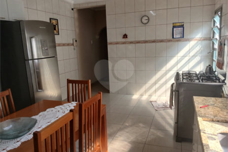 Casa à venda com 4 quartos, sendo 1 suíte, em Jardim Rosa de Franca, Guarulhos, SP