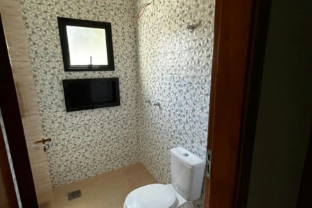 Casa à venda com 3 quartos, sendo 1 suíte,  em Três Lagoas, MS