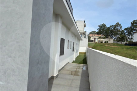 Casa à venda ou para alugar com 5 quartos, sendo 4 suítes,  no condomínio Equilibrium, Atibaia - SP