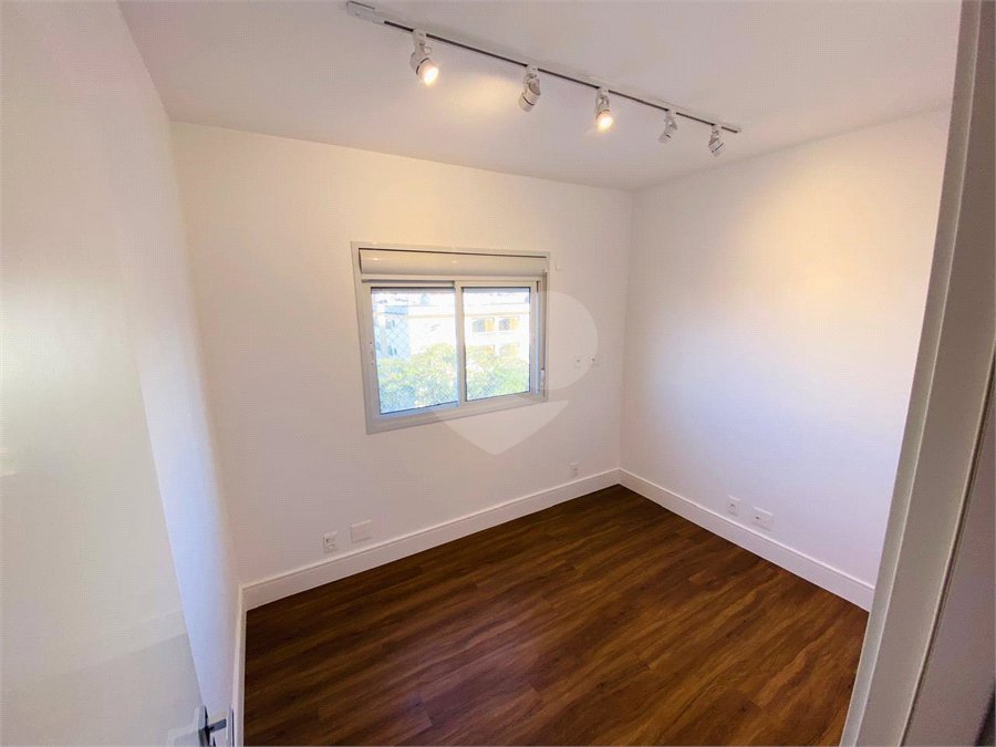 Apartamento à venda ou para alugar com 3 quartos, sendo 1 suíte,  em Vila Mogilar, Mogi das Cruzes, SP