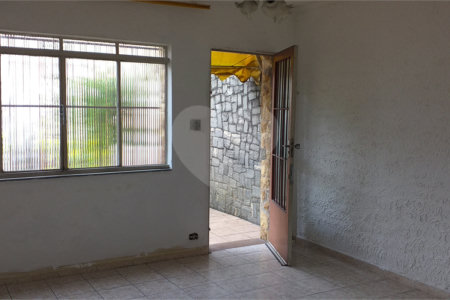 Sobrado à venda com 2 quartos em Santana, São Paulo, SP