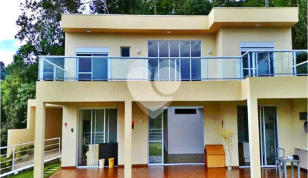 Casa à venda com 4 suítes no condomínio Alpes da Cantareira, Mairiporã - SP