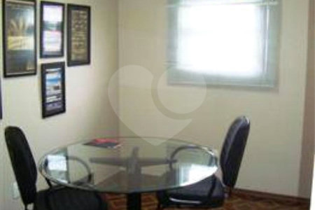 Casa à venda com 4 quartos, sendo 3 suítes, em Vila Alpina, Santo André, SP