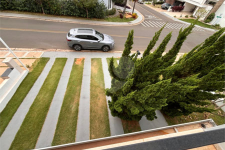 Casa à venda com 3 suítes no condomínio Residencial Maria Dulce, Indaiatuba - SP
