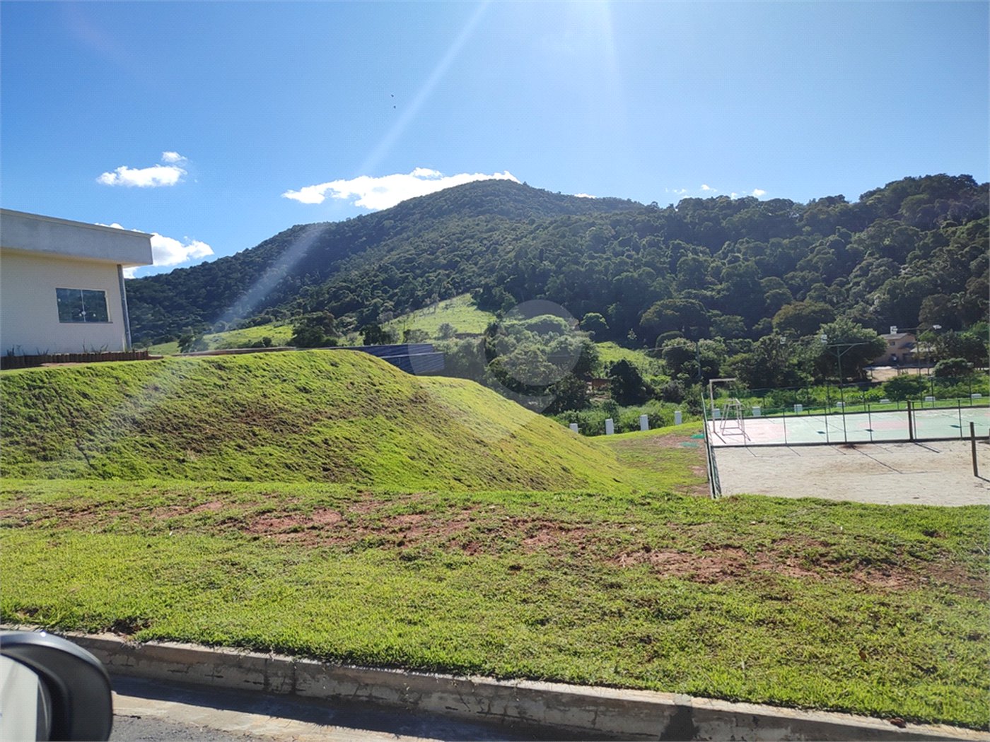 Terreno à venda no condomínio Portal Lamis, Bom Jesus dos Perdões - SP