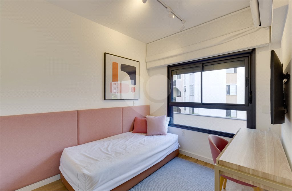Apartamento à venda com 3 quartos, sendo 1 suíte, em Jardim Marajoara, São Paulo, SP