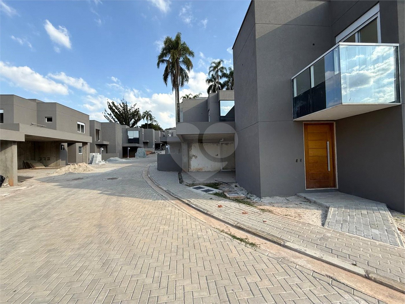 Casa à venda com 3 suítes no condomínio Residencial Floresta, São Paulo - SP