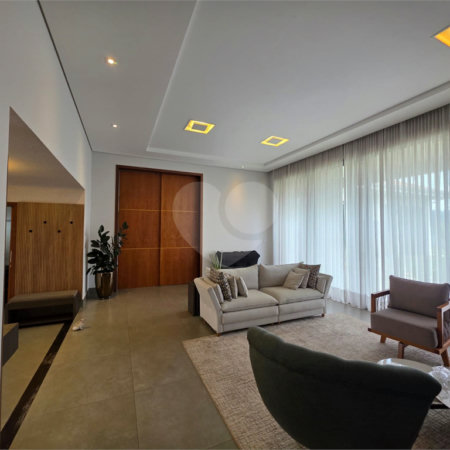 Casa à venda com 4 suítes no condomínio Residencial Jardim Primavera, Louveira - SP