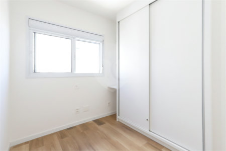 Apartamento à venda com 3 suítes em Vila Anastácio, São Paulo, SP