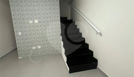 Casa à venda com 2 quartos, sendo 1 suíte,  no condomínio Pitangueiras, Mogi das Cruzes - SP