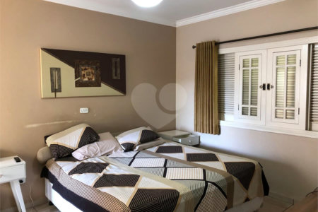 Casa à venda com 4 quartos, sendo 2 suítes, no condomínio Zuleika Jabour, Salto - SP