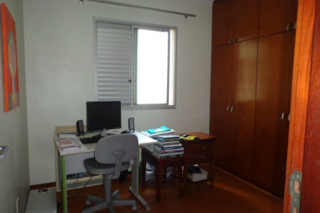 Apartamento à venda com 3 quartos, sendo 1 suíte,  em Jardim Londrina, São Paulo, SP