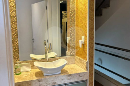 Casa à venda com 3 quartos, sendo 1 suíte, no condomínio Recanto das Araucárias, Suzano - SP