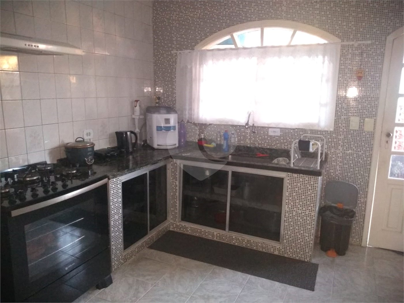 Casa Térrea à venda com 3 suítes em Jardim São Pedro, Mogi das Cruzes, SP
