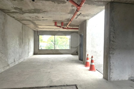 Casa à venda com 4 suítes no condomínio Plm 875, São Paulo - SP