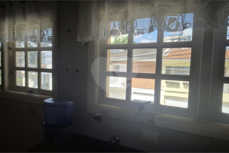 Casa à venda com 4 quartos, sendo 3 suítes,  no condomínio Chácara das Rosas, São Paulo - SP