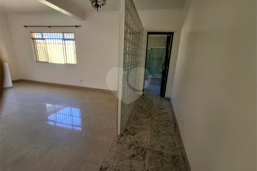 Sobrado à venda com 3 quartos no Brasilândia, São Paulo, SP